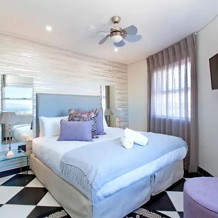 55 On Main Guesthouse And Spa Fish Hoek Exterior photo